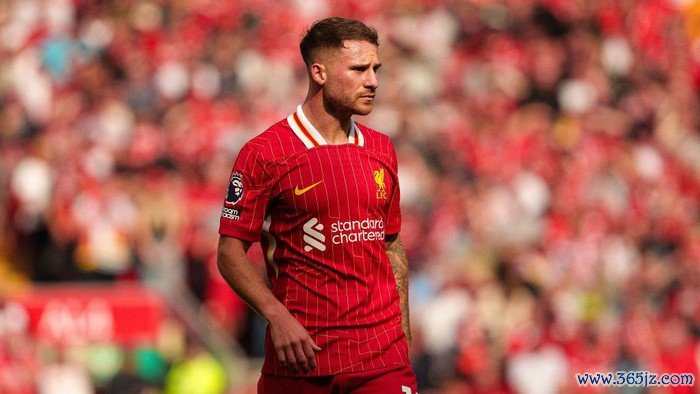 Liverpools Alexis Mac Allister during the Premier League match between Liverpool and Bournemouth at Anfield in Liverpool, England, on September 21, 2024. (Photo by Steven Halliwell | MI News) (Photo by MI News/NurPhoto via Getty Images)